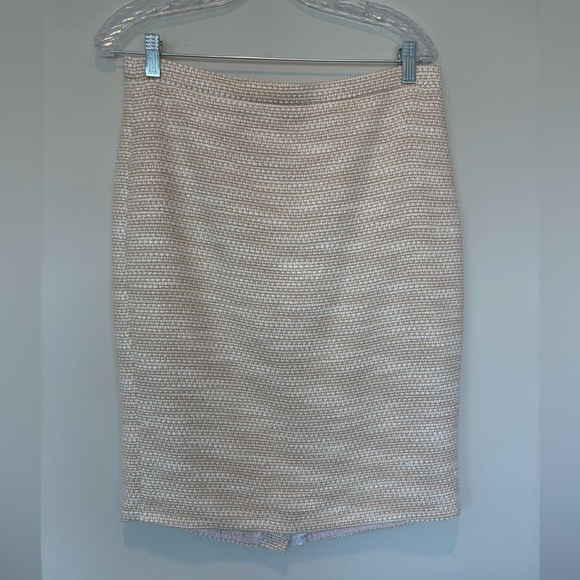 J. Crew Textured Cream Lined Pencil Skirt 10 - Picture 1 of 7
